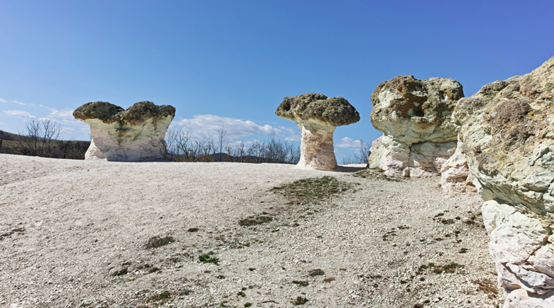 Легенди и природа: 5 мистични лековити места в България